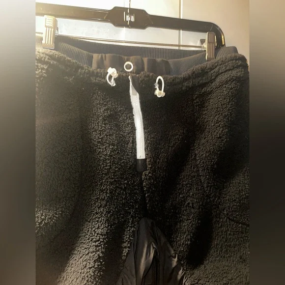 NWT FREE PEOPLE Sundown Fleece Jogger Pants - Black$168MSRP